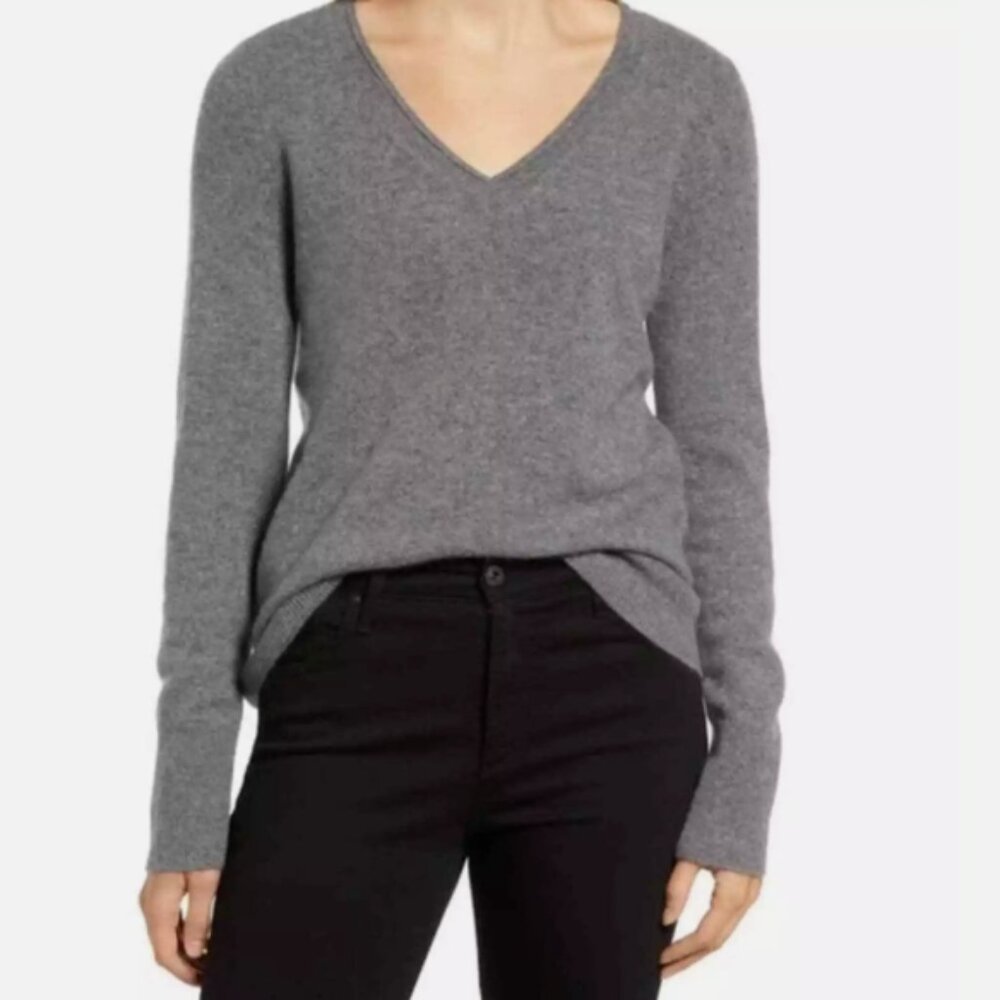 Halogen 100% Cashmere Gray V-Neck Sweater